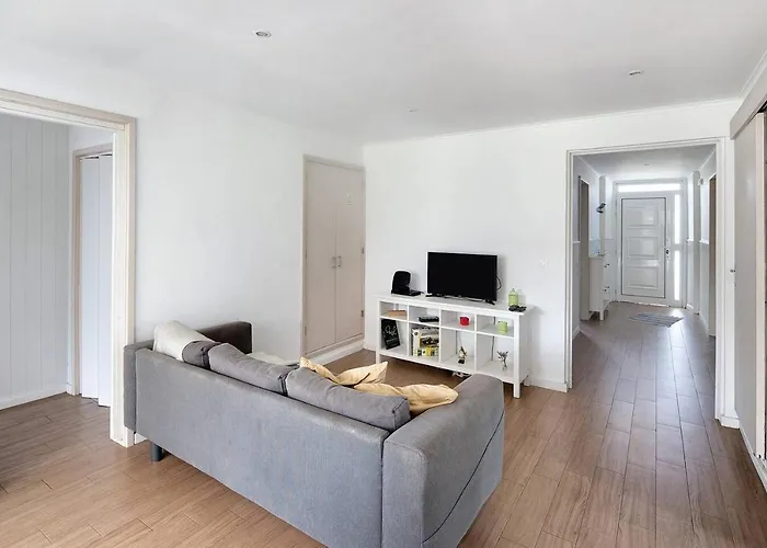 Casa Da Batalha * Πόντα Ντελγκάντα